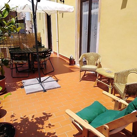 L'Oasi Di Sofia Appartamento Turistico Etnea Cavour Bellini Catania Luaran gambar