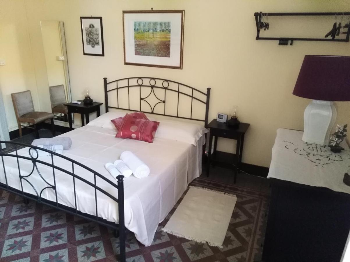 L'Oasi Di Sofia Appartamento Turistico Etnea Cavour Bellini Catania Luaran gambar
