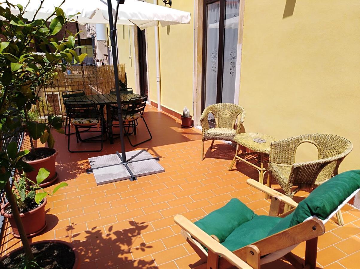 L'Oasi Di Sofia Appartamento Turistico Etnea Cavour Bellini Catania Luaran gambar