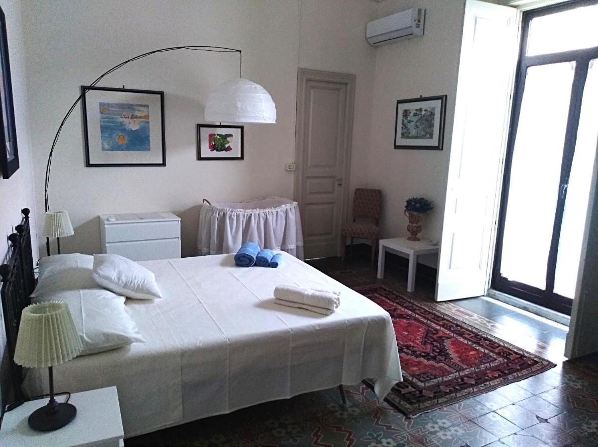 L'Oasi Di Sofia Appartamento Turistico Etnea Cavour Bellini Catania Luaran gambar