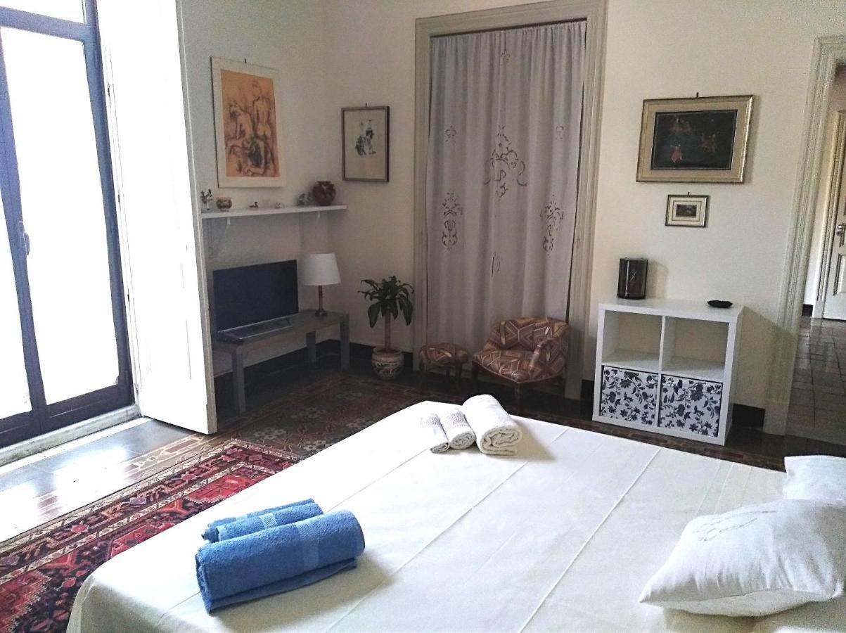 L'Oasi Di Sofia Appartamento Turistico Etnea Cavour Bellini Catania Luaran gambar
