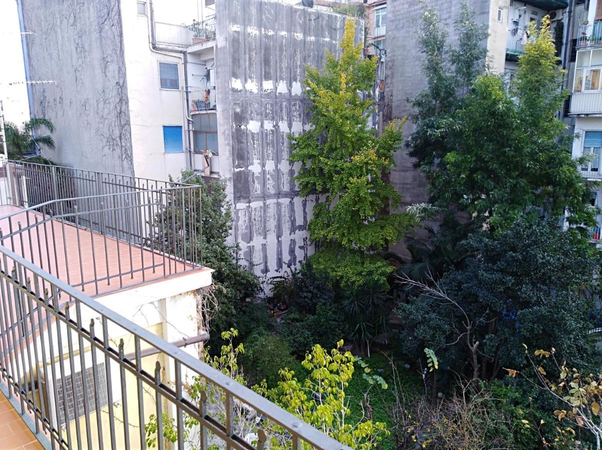 L'Oasi Di Sofia Appartamento Turistico Etnea Cavour Bellini Catania Luaran gambar