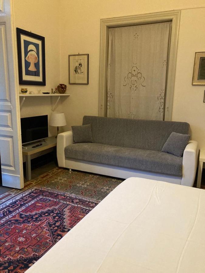 L'Oasi Di Sofia Appartamento Turistico Etnea Cavour Bellini Catania Luaran gambar